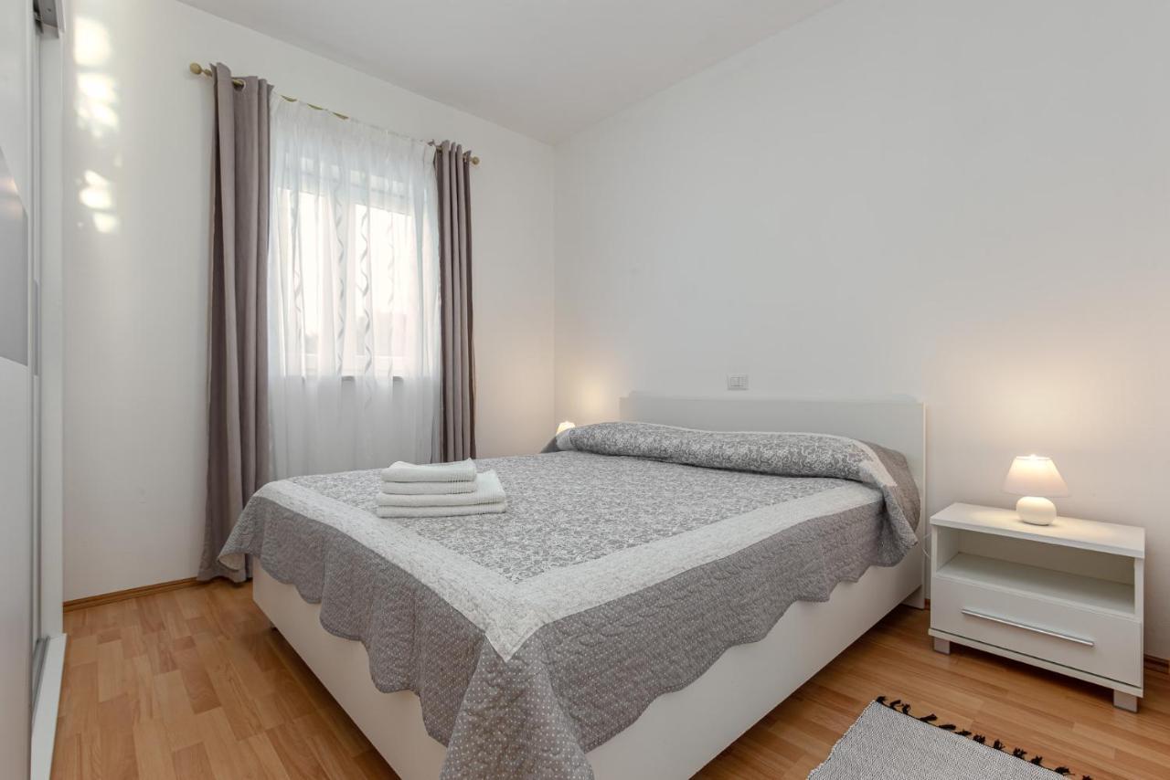 Koraca B4 Apartment Kirmenjak Ngoại thất bức ảnh